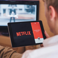 5 Film Netflix Tentang Pengembangan Karier, Ada yang Cerita Nyata, lo!