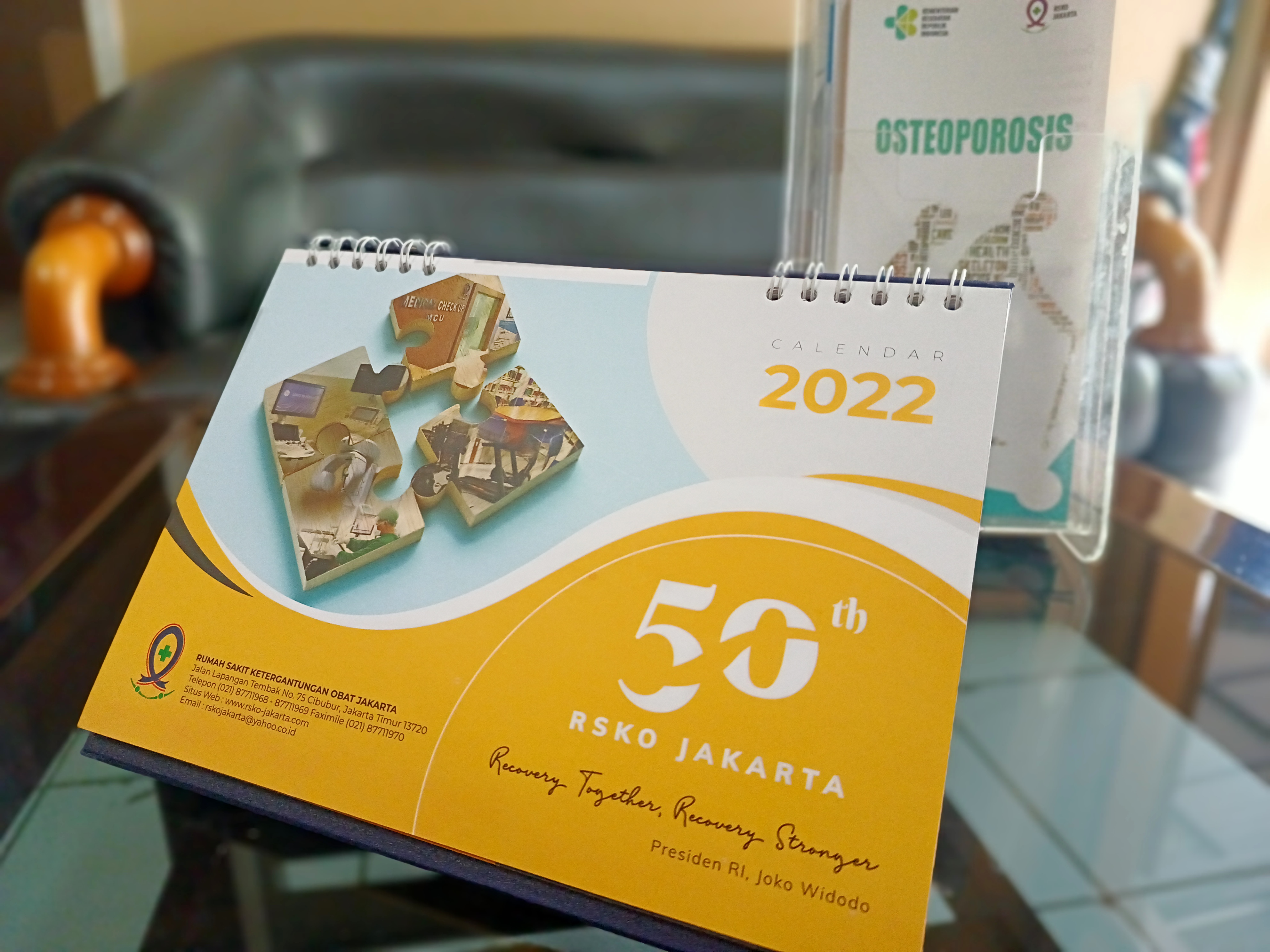 Tema G20 2022 Presidensi Indonesia berada di halaman muka Kalender 2022 RSKO Jakarta