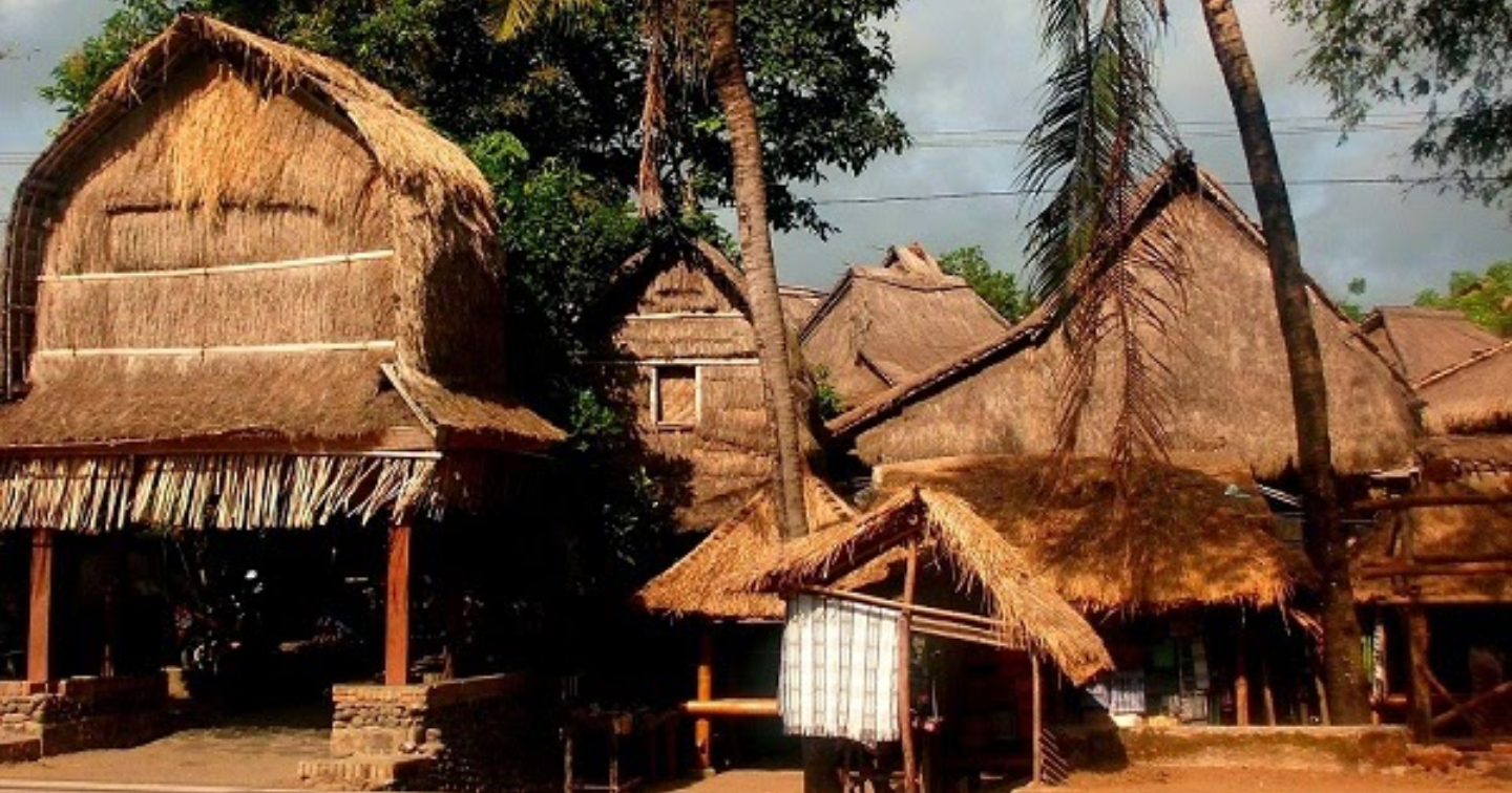 Rumah Adat Suku Sasak
