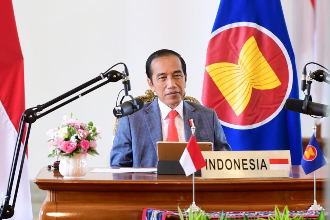 Presiden Republik Indonesia Joko Widodod (Jokowi)*
