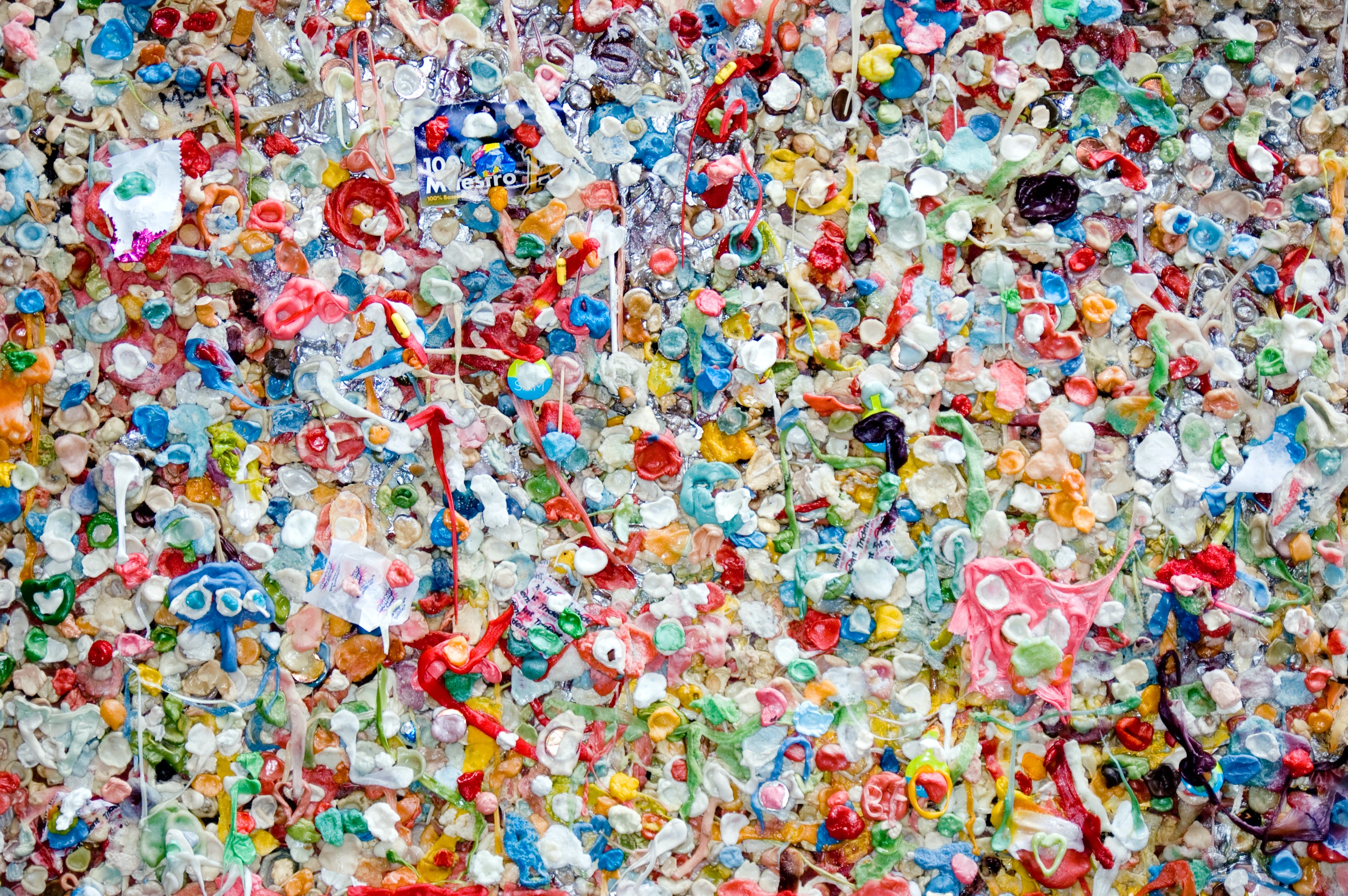 Sampah plastik yang menumpuk bisa menjadi musibah