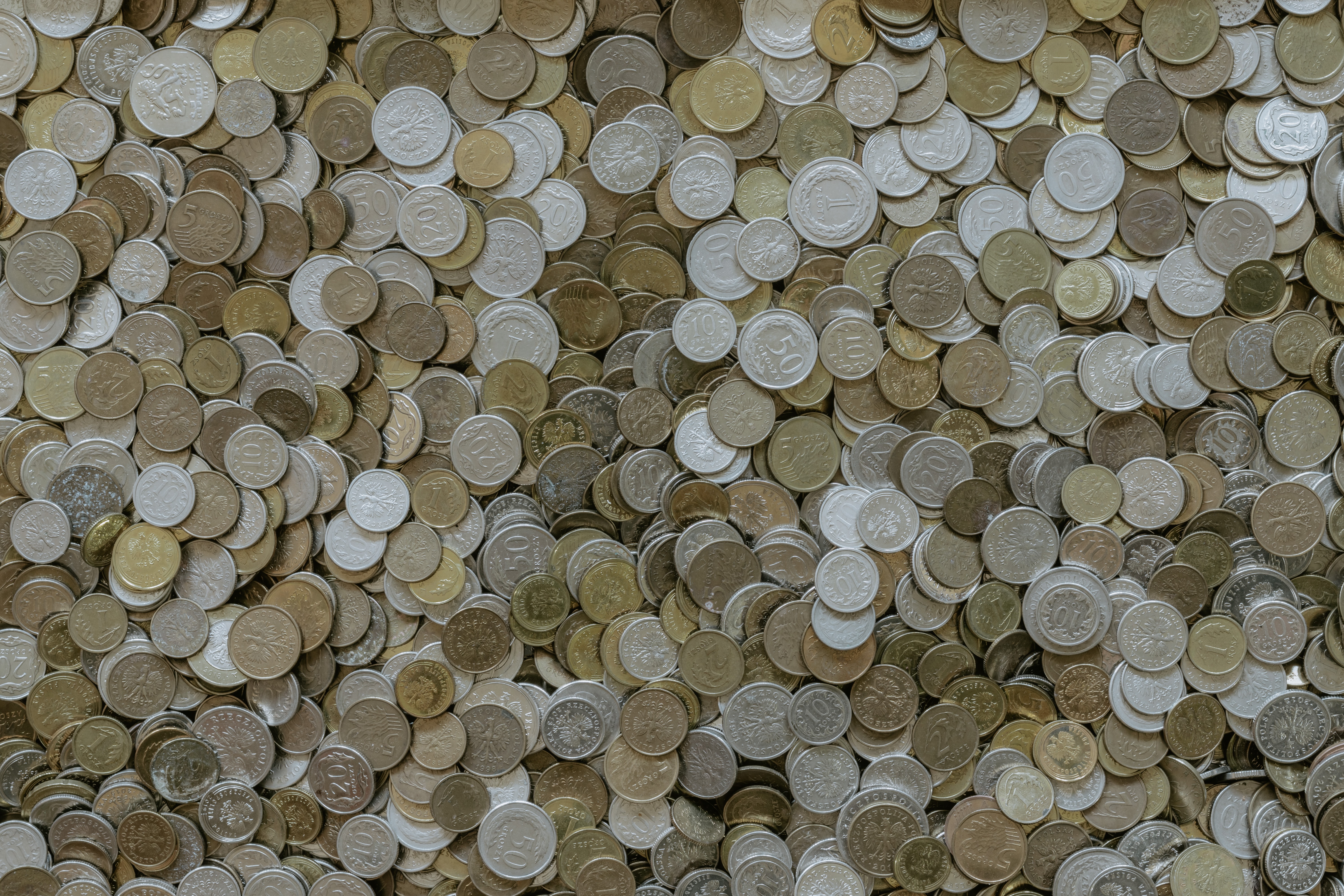 Koin menjadi salah satu benda yang dibuat dari nikel | Sumber: Unsplash (Pawel Czerwinski)