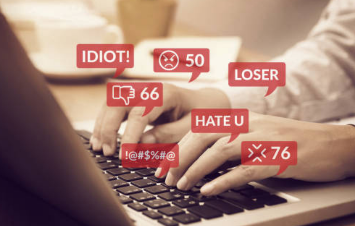 Tindakan tidak bermoral di sosial media | Unsplash (asiandelight)